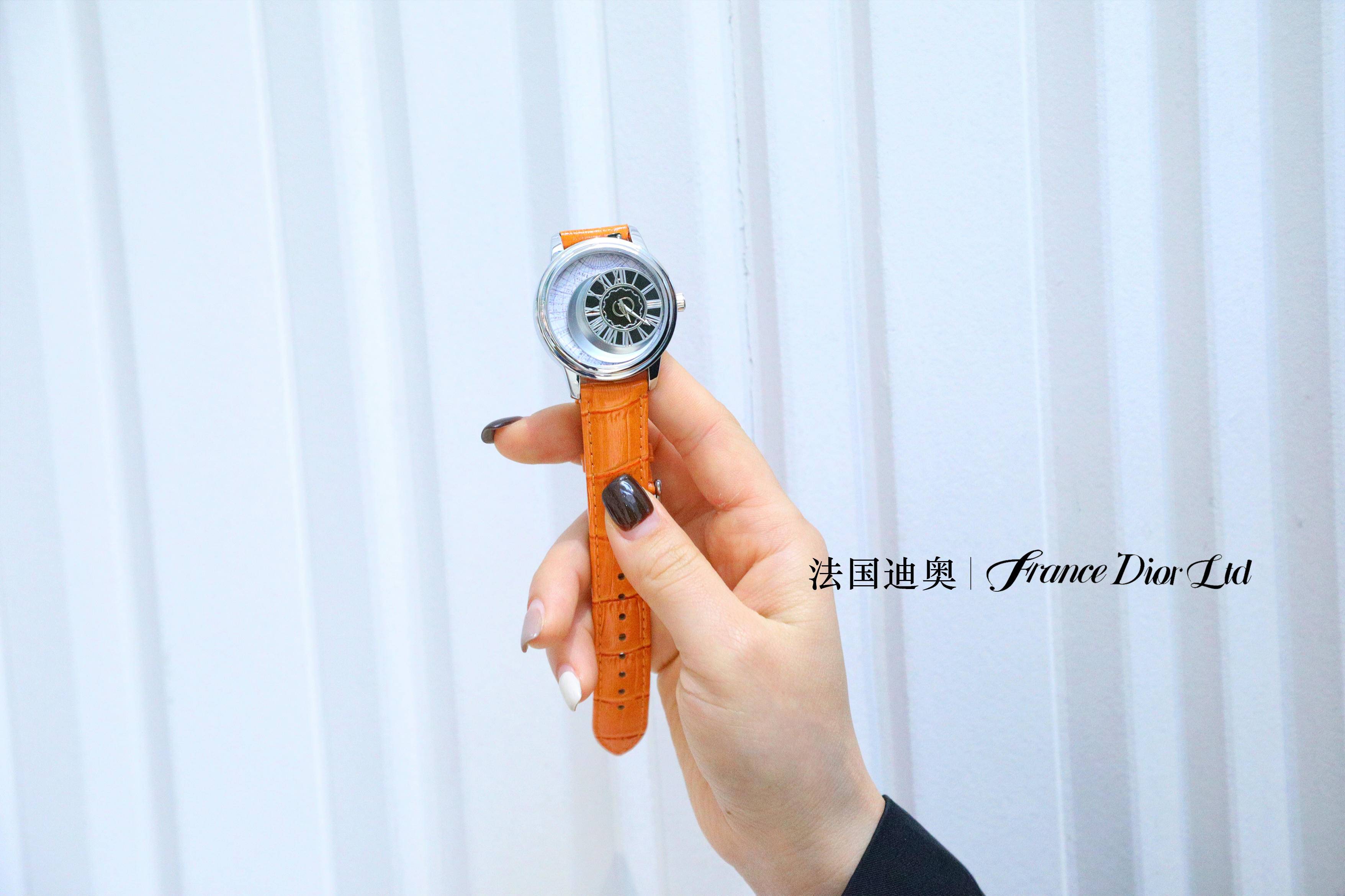 法国迪奥[人间维度]环球探索者·限量腕表系列